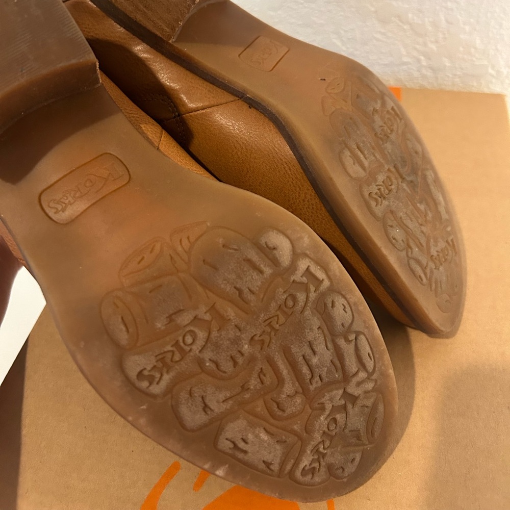 Tan women’s bootie - Picture 4 of 6